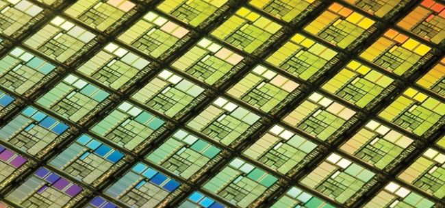 processori 7 nanometri